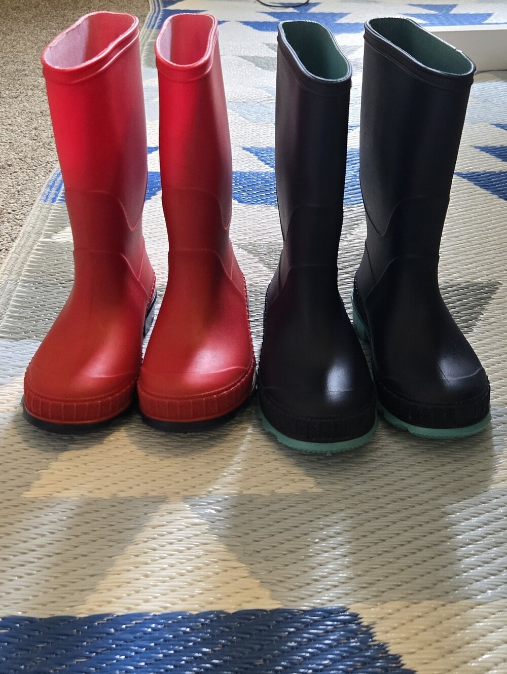 Mountain Warehouse Size 9 Rubber Boots (2 Pairs)
